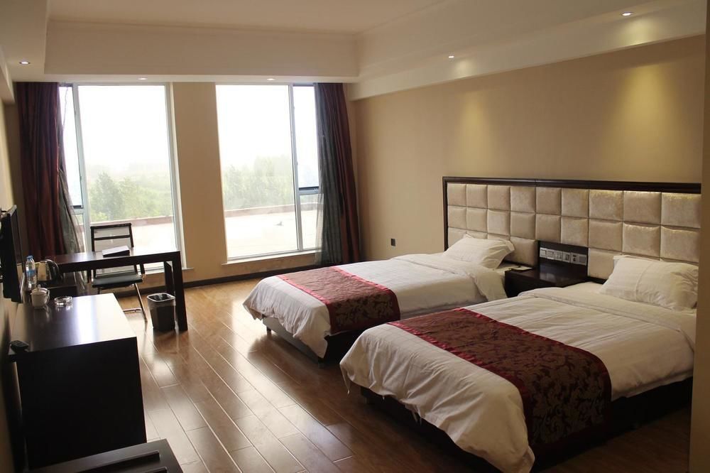 Weishi International Hotel Qingzhou Exterior photo