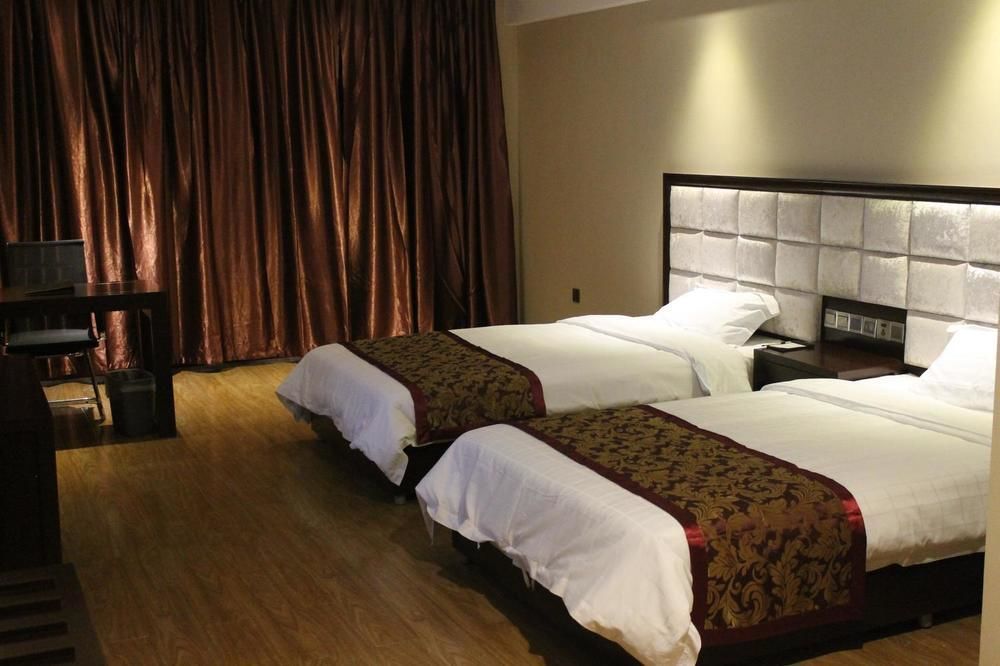Weishi International Hotel Qingzhou Exterior photo